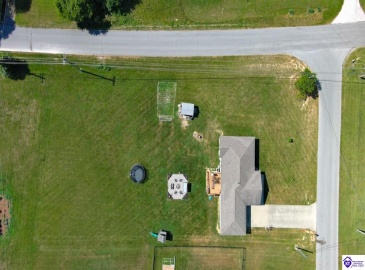 Graceland Trail, Elizabethtown, Kentucky 42701, ,3 BathroomsBathrooms,For Sale,Graceland Trail,HK24003979