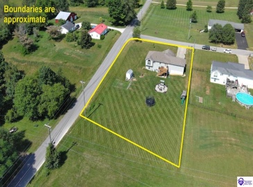 Graceland Trail, Elizabethtown, Kentucky 42701, ,3 BathroomsBathrooms,For Sale,Graceland Trail,HK24003979