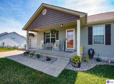 Graceland Trail, Elizabethtown, Kentucky 42701, ,3 BathroomsBathrooms,For Sale,Graceland Trail,HK24003979