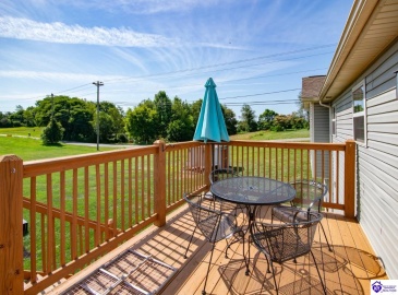 Graceland Trail, Elizabethtown, Kentucky 42701, ,3 BathroomsBathrooms,For Sale,Graceland Trail,HK24003979