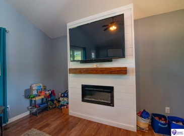 Graceland Trail, Elizabethtown, Kentucky 42701, ,3 BathroomsBathrooms,For Sale,Graceland Trail,HK24003979