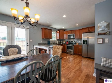 Graceland Trail, Elizabethtown, Kentucky 42701, ,3 BathroomsBathrooms,For Sale,Graceland Trail,HK24003979