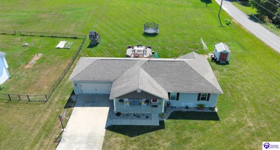 Graceland Trail, Elizabethtown, Kentucky 42701, ,3 BathroomsBathrooms,For Sale,Graceland Trail,HK24003979 Graceland Trail, Elizabethtown, Kentucky 42701, ,3 BathroomsBathrooms,For Sale,Graceland Trail,HK24003979