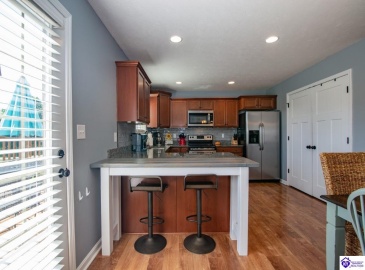 Graceland Trail, Elizabethtown, Kentucky 42701, ,3 BathroomsBathrooms,For Sale,Graceland Trail,HK24003979