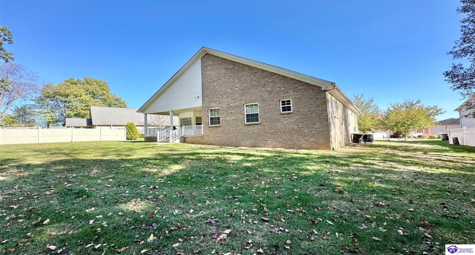 Vineland Place Drive, Vine Grove, Kentucky 40175, ,2 BathroomsBathrooms,For Sale,Vineland Place Drive,HK24003980