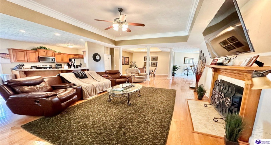 Vineland Place Drive, Vine Grove, Kentucky 40175, ,2 BathroomsBathrooms,For Sale,Vineland Place Drive,HK24003980