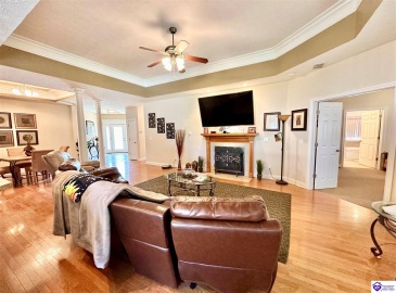 Vineland Place Drive, Vine Grove, Kentucky 40175, ,2 BathroomsBathrooms,For Sale,Vineland Place Drive,HK24003980