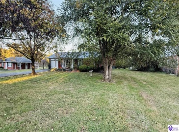 Park Avenue, Greensburg, Kentucky 42743, ,1 BathroomBathrooms,For Sale,Park Avenue,HK24003990