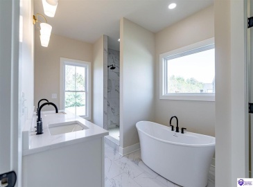 Reelfoot Drive, Elizabethtown, Kentucky 42701, ,2 BathroomsBathrooms,For Sale,Reelfoot Drive,HK24003993