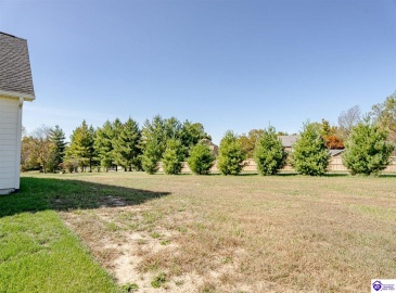 Reelfoot Drive, Elizabethtown, Kentucky 42701, ,2 BathroomsBathrooms,For Sale,Reelfoot Drive,HK24003993