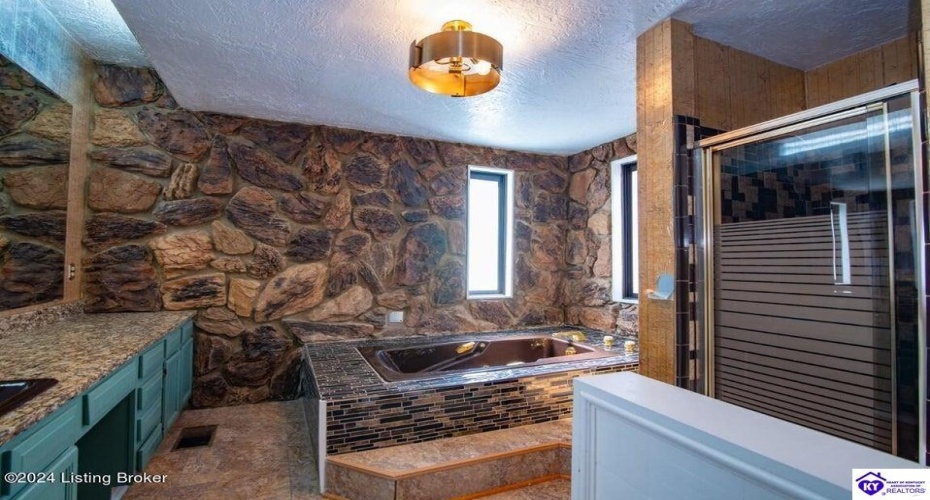 3rd Street, Louisville, Kentucky 40214, ,2 BathroomsBathrooms,For Sale,3rd Street,HK24004001 3rd Street, Louisville, Kentucky 40214, ,2 BathroomsBathrooms,For Sale,3rd Street,HK24004001