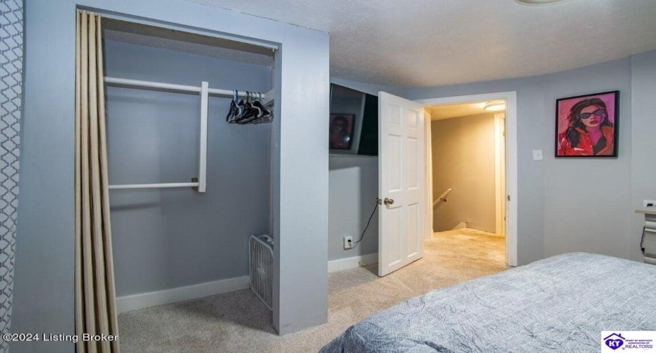 3rd Street, Louisville, Kentucky 40214, ,2 BathroomsBathrooms,For Sale,3rd Street,HK24004001 3rd Street, Louisville, Kentucky 40214, ,2 BathroomsBathrooms,For Sale,3rd Street,HK24004001