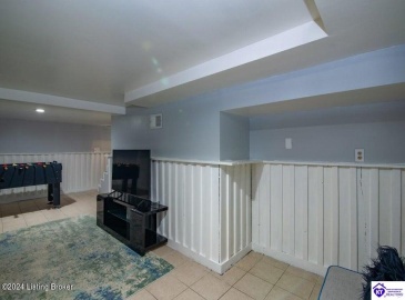 3rd Street, Louisville, Kentucky 40214, ,2 BathroomsBathrooms,For Sale,3rd Street,HK24004001