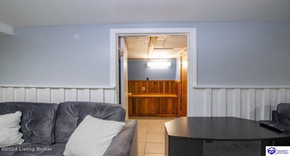 3rd Street, Louisville, Kentucky 40214, ,2 BathroomsBathrooms,For Sale,3rd Street,HK24004001 3rd Street, Louisville, Kentucky 40214, ,2 BathroomsBathrooms,For Sale,3rd Street,HK24004001