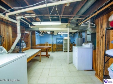 3rd Street, Louisville, Kentucky 40214, ,2 BathroomsBathrooms,For Sale,3rd Street,HK24004001