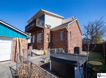 3rd Street, Louisville, Kentucky 40214, ,2 BathroomsBathrooms,For Sale,3rd Street,HK24004001