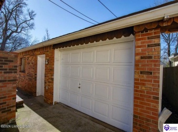 3rd Street, Louisville, Kentucky 40214, ,2 BathroomsBathrooms,For Sale,3rd Street,HK24004001