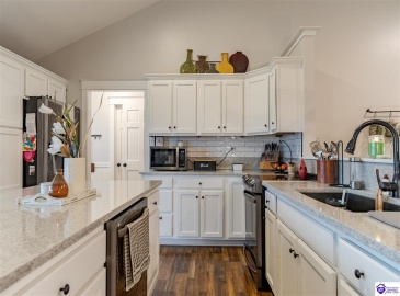 Sandy Beach Lane, McDaniels, Kentucky 40152, ,2 BathroomsBathrooms,For Sale,Sandy Beach Lane,HK24001550