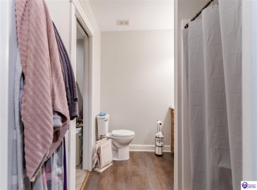 Sandy Beach Lane, McDaniels, Kentucky 40152, ,2 BathroomsBathrooms,For Sale,Sandy Beach Lane,HK24001550