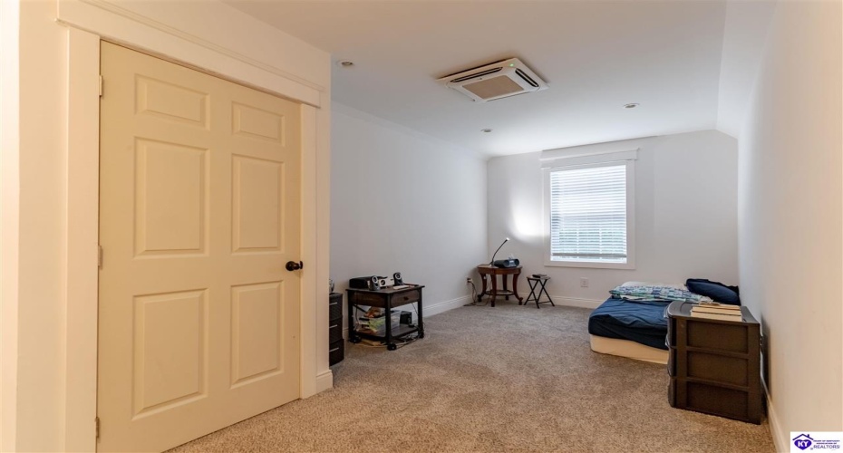 Sandy Beach Lane, McDaniels, Kentucky 40152, ,2 BathroomsBathrooms,For Sale,Sandy Beach Lane,HK24001550