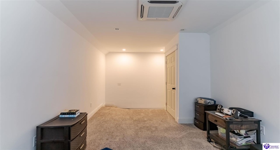 Sandy Beach Lane, McDaniels, Kentucky 40152, ,2 BathroomsBathrooms,For Sale,Sandy Beach Lane,HK24001550