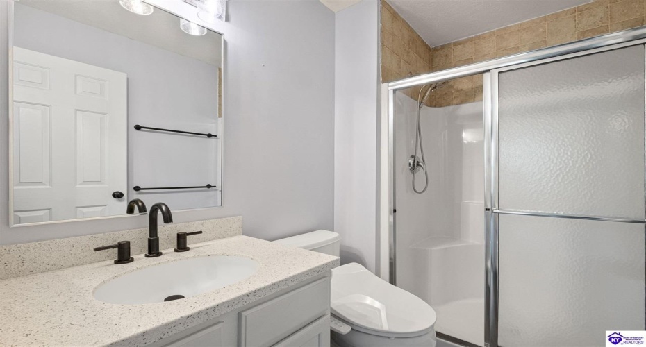 Winding River Way, Louisville, Kentucky 40229, ,3 BathroomsBathrooms,For Sale,Winding River Way,HK24004007