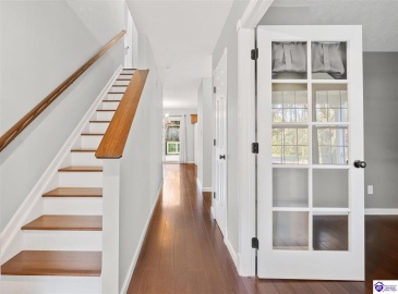 Winding River Way, Louisville, Kentucky 40229, ,3 BathroomsBathrooms,For Sale,Winding River Way,HK24004007