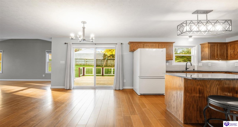 Winding River Way, Louisville, Kentucky 40229, ,3 BathroomsBathrooms,For Sale,Winding River Way,HK24004007