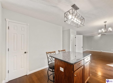 Winding River Way, Louisville, Kentucky 40229, ,3 BathroomsBathrooms,For Sale,Winding River Way,HK24004007