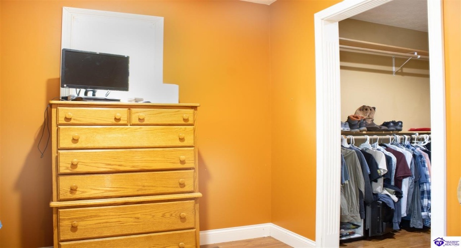 Ferrill Hill Road, Buffalo, Kentucky 42716, ,3 BathroomsBathrooms,For Sale,Ferrill Hill Road,HK24004008