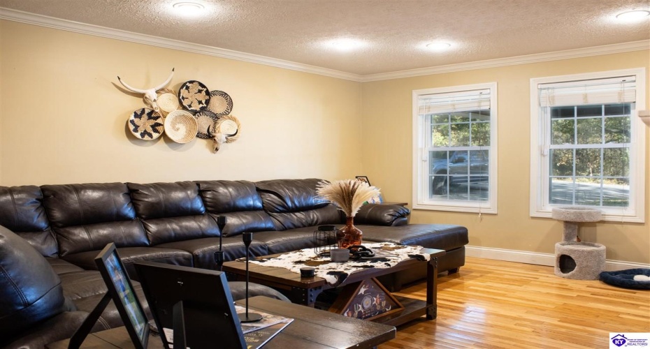 Ferrill Hill Road, Buffalo, Kentucky 42716, ,3 BathroomsBathrooms,For Sale,Ferrill Hill Road,HK24004008