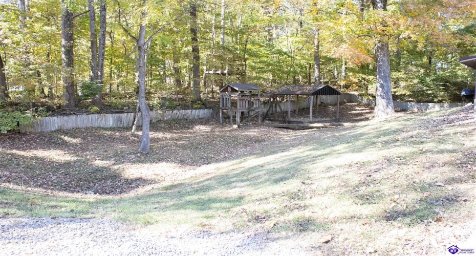 Ferrill Hill Road, Buffalo, Kentucky 42716, ,3 BathroomsBathrooms,For Sale,Ferrill Hill Road,HK24004008