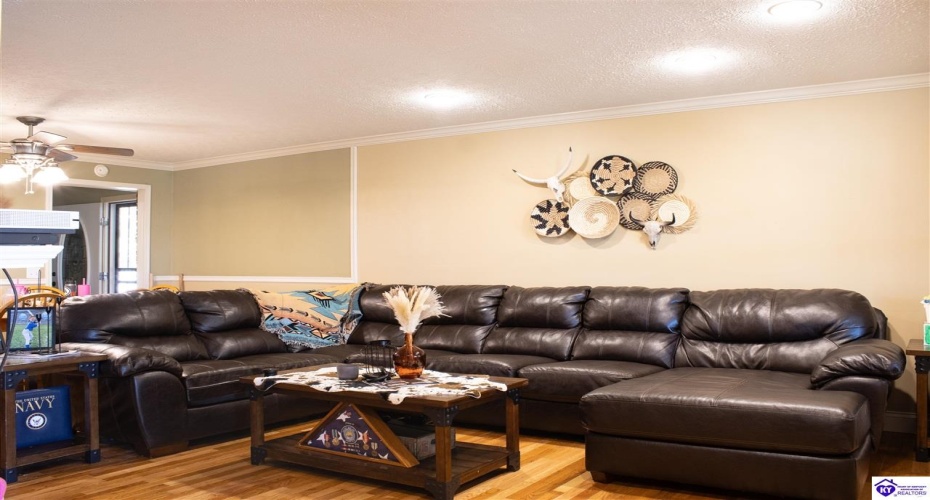 Ferrill Hill Road, Buffalo, Kentucky 42716, ,3 BathroomsBathrooms,For Sale,Ferrill Hill Road,HK24004008