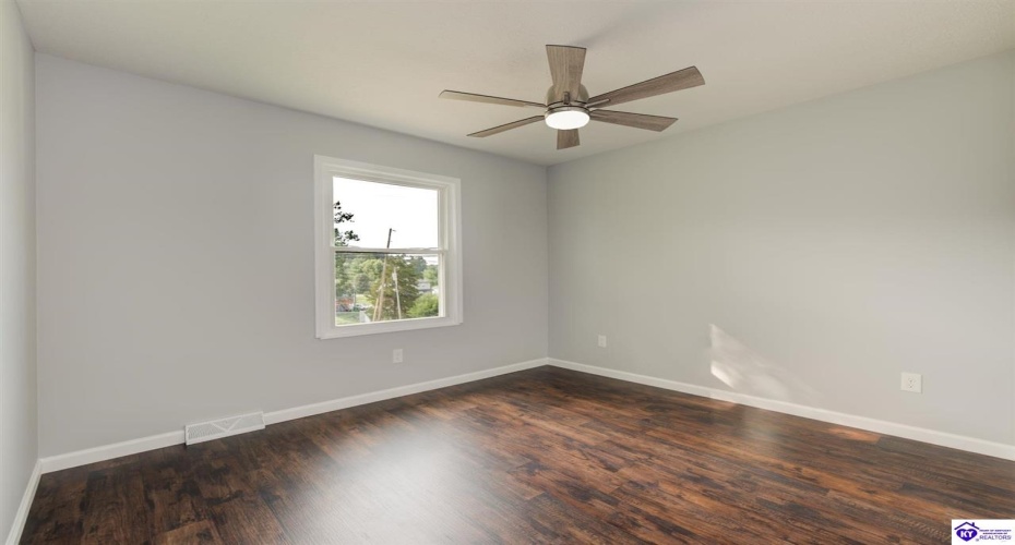 Woods Hollow Drive, Radcliff, Kentucky 40160, ,2 BathroomsBathrooms,For Sale,Woods Hollow Drive,HK24002839