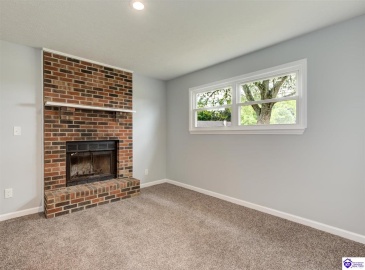 Woods Hollow Drive, Radcliff, Kentucky 40160, ,2 BathroomsBathrooms,For Sale,Woods Hollow Drive,HK24002839