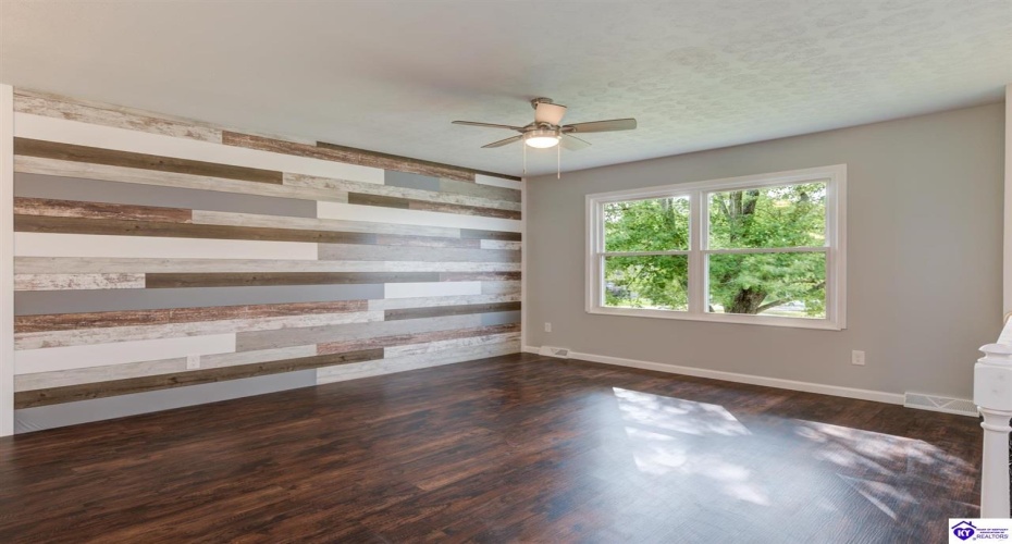 Woods Hollow Drive, Radcliff, Kentucky 40160, ,2 BathroomsBathrooms,For Sale,Woods Hollow Drive,HK24002839