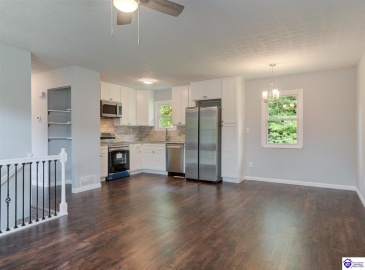 Woods Hollow Drive, Radcliff, Kentucky 40160, ,2 BathroomsBathrooms,For Sale,Woods Hollow Drive,HK24002839