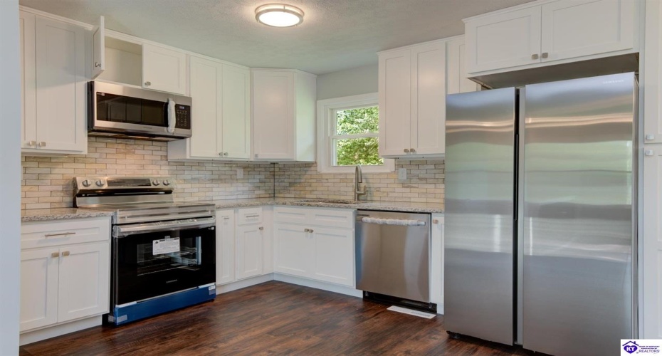 Woods Hollow Drive, Radcliff, Kentucky 40160, ,2 BathroomsBathrooms,For Sale,Woods Hollow Drive,HK24002839