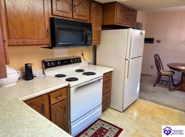 Mt Vernon Court, Elizabethtown, Kentucky 42701, ,2 BathroomsBathrooms,For Sale,Mt Vernon Court,HK24004018