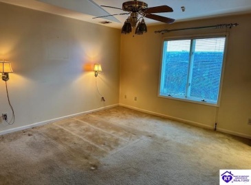 Mt Vernon Court, Elizabethtown, Kentucky 42701, ,2 BathroomsBathrooms,For Sale,Mt Vernon Court,HK24004018