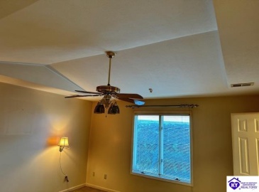 Mt Vernon Court, Elizabethtown, Kentucky 42701, ,2 BathroomsBathrooms,For Sale,Mt Vernon Court,HK24004018