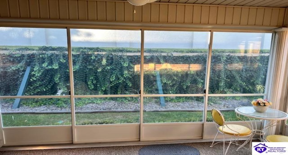 Mt Vernon Court, Elizabethtown, Kentucky 42701, ,2 BathroomsBathrooms,For Sale,Mt Vernon Court,HK24004018