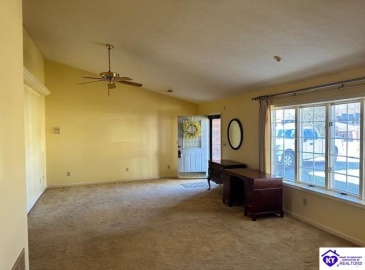 Mt Vernon Court, Elizabethtown, Kentucky 42701, ,2 BathroomsBathrooms,For Sale,Mt Vernon Court,HK24004018