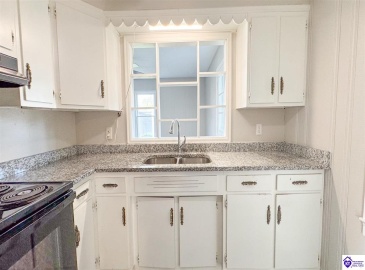 Lowell Avenue, Campbellsville, Kentucky 42718, ,2 BathroomsBathrooms,For Sale,Lowell Avenue,HK24003793