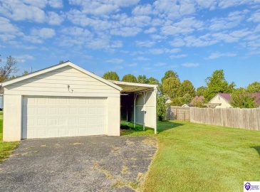 Lowell Avenue, Campbellsville, Kentucky 42718, ,2 BathroomsBathrooms,For Sale,Lowell Avenue,HK24003793