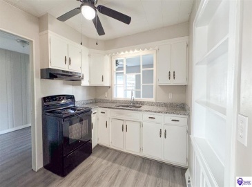 Lowell Avenue, Campbellsville, Kentucky 42718, ,2 BathroomsBathrooms,For Sale,Lowell Avenue,HK24003793