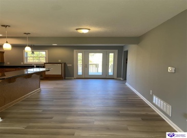 Kings Way, Elizabethtown, Kentucky 42701, ,2 BathroomsBathrooms,For Sale,Kings Way,HK24004025