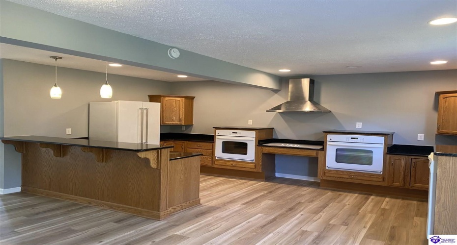 Kings Way, Elizabethtown, Kentucky 42701, ,2 BathroomsBathrooms,For Sale,Kings Way,HK24004025