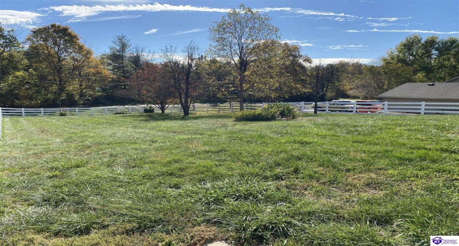 Kings Way, Elizabethtown, Kentucky 42701, ,2 BathroomsBathrooms,For Sale,Kings Way,HK24004025