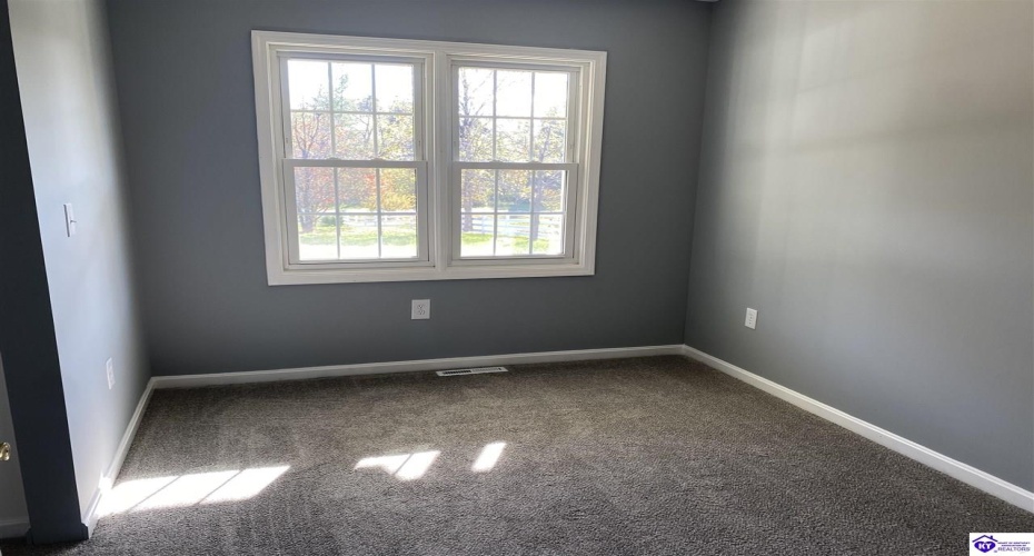 Kings Way, Elizabethtown, Kentucky 42701, ,2 BathroomsBathrooms,For Sale,Kings Way,HK24004025